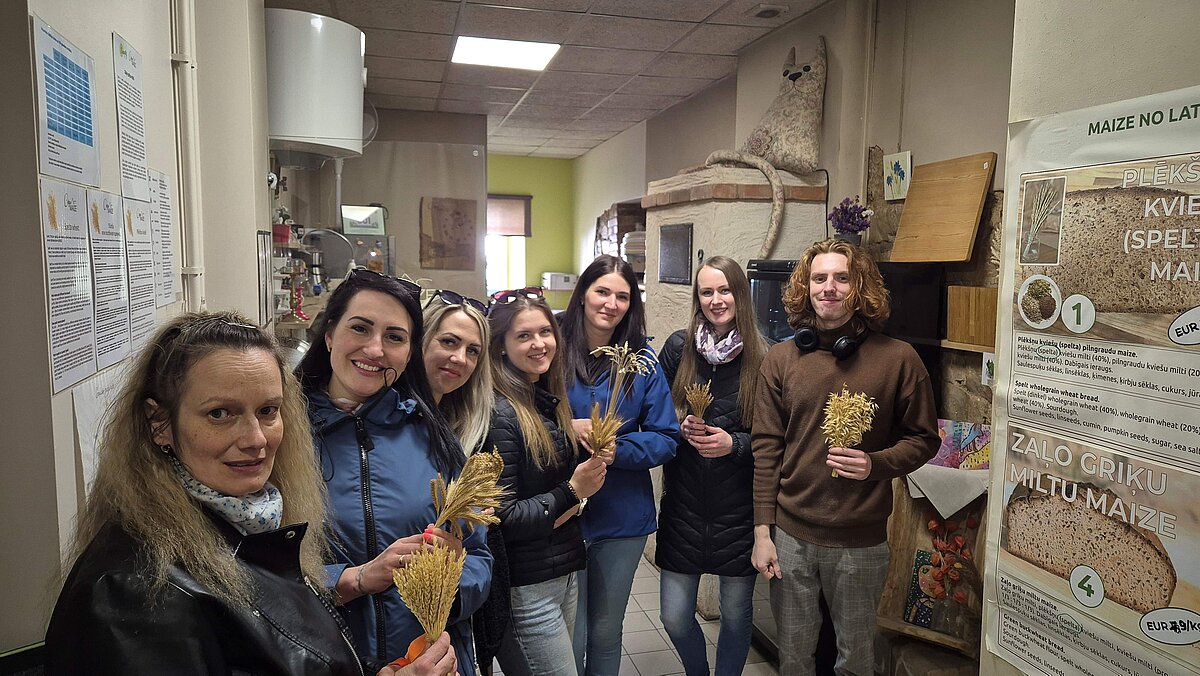 LU Cēsu filiāles studenti ciemos pie "Cēsu maizes"