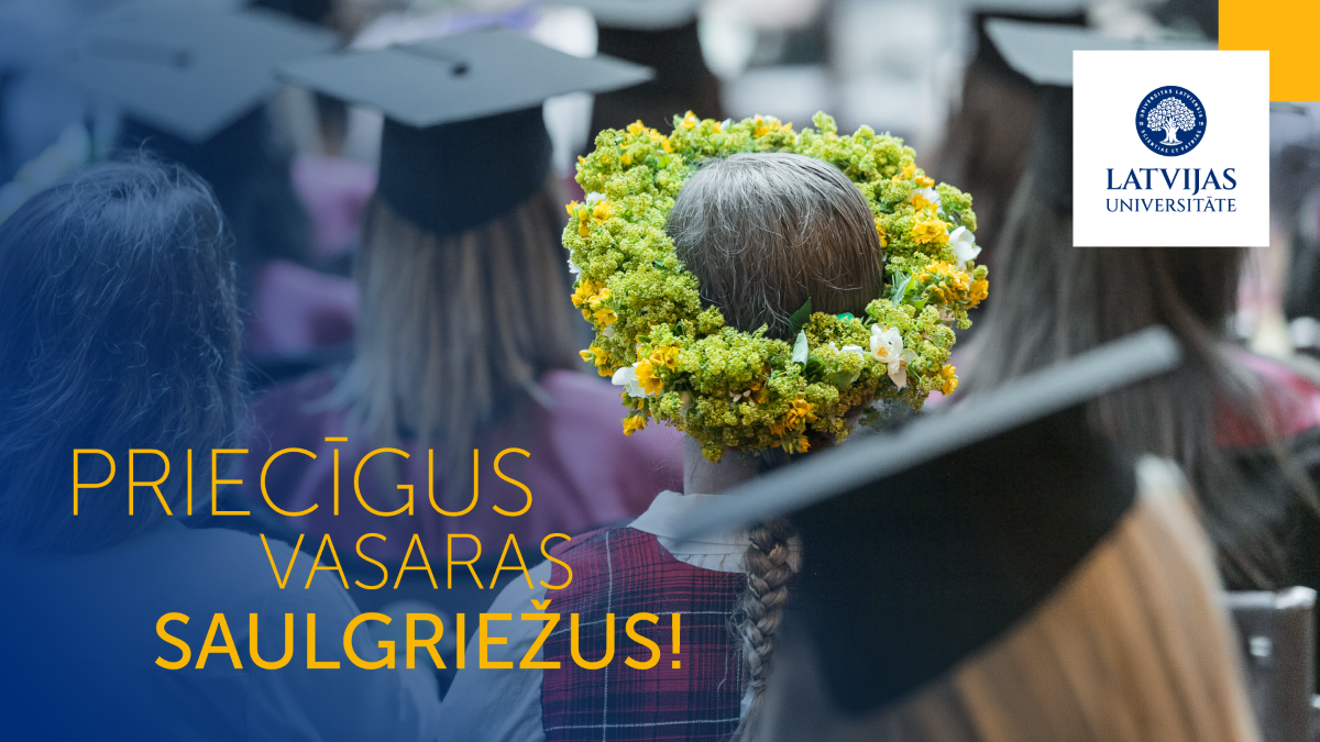 Jāņu apsveikums - kur starp absolventiem ar cepurēm ir meitene, kurai galvā Jāņu vainags